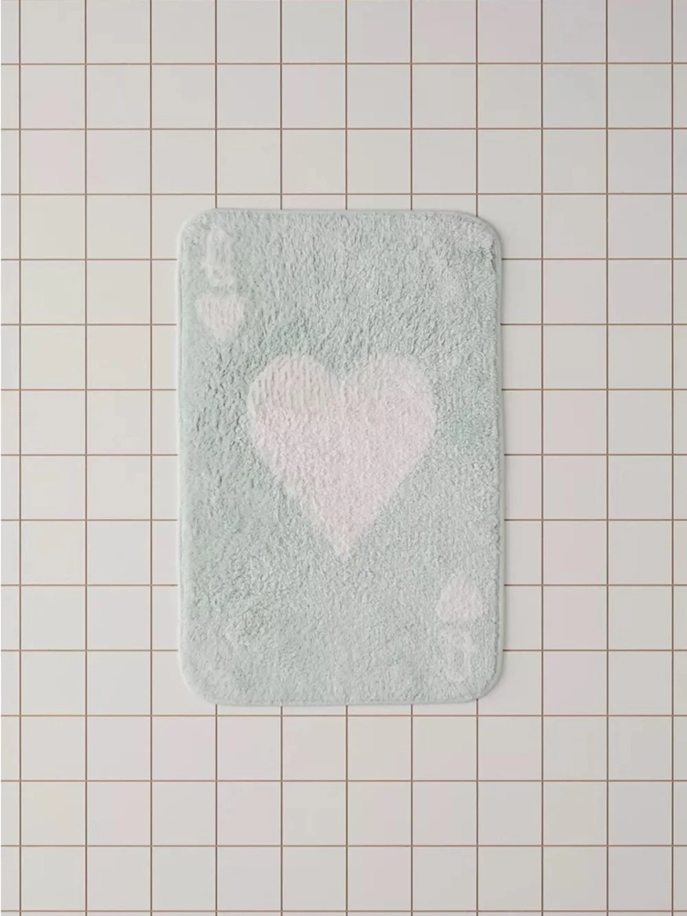 New Urban Outfitters Queen Of Hearts Bath Mat